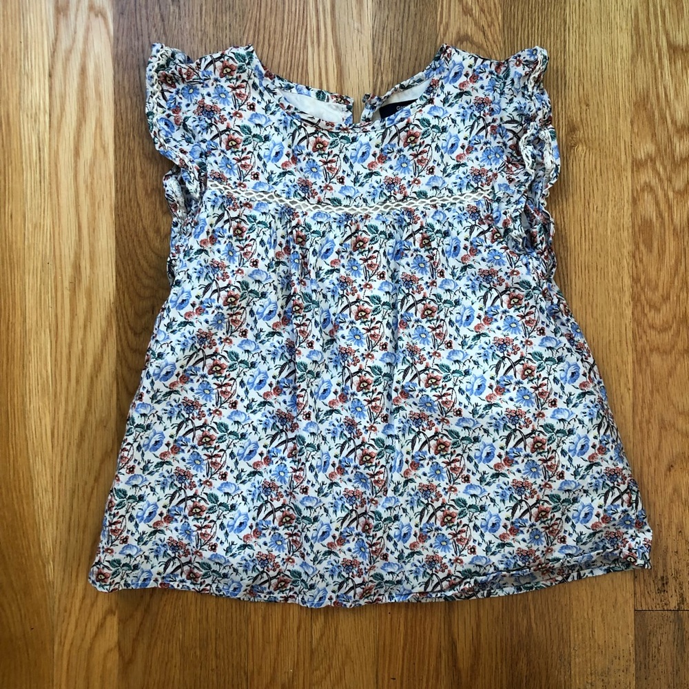 🌼Girl’s GapKids Floral Blouse🌼